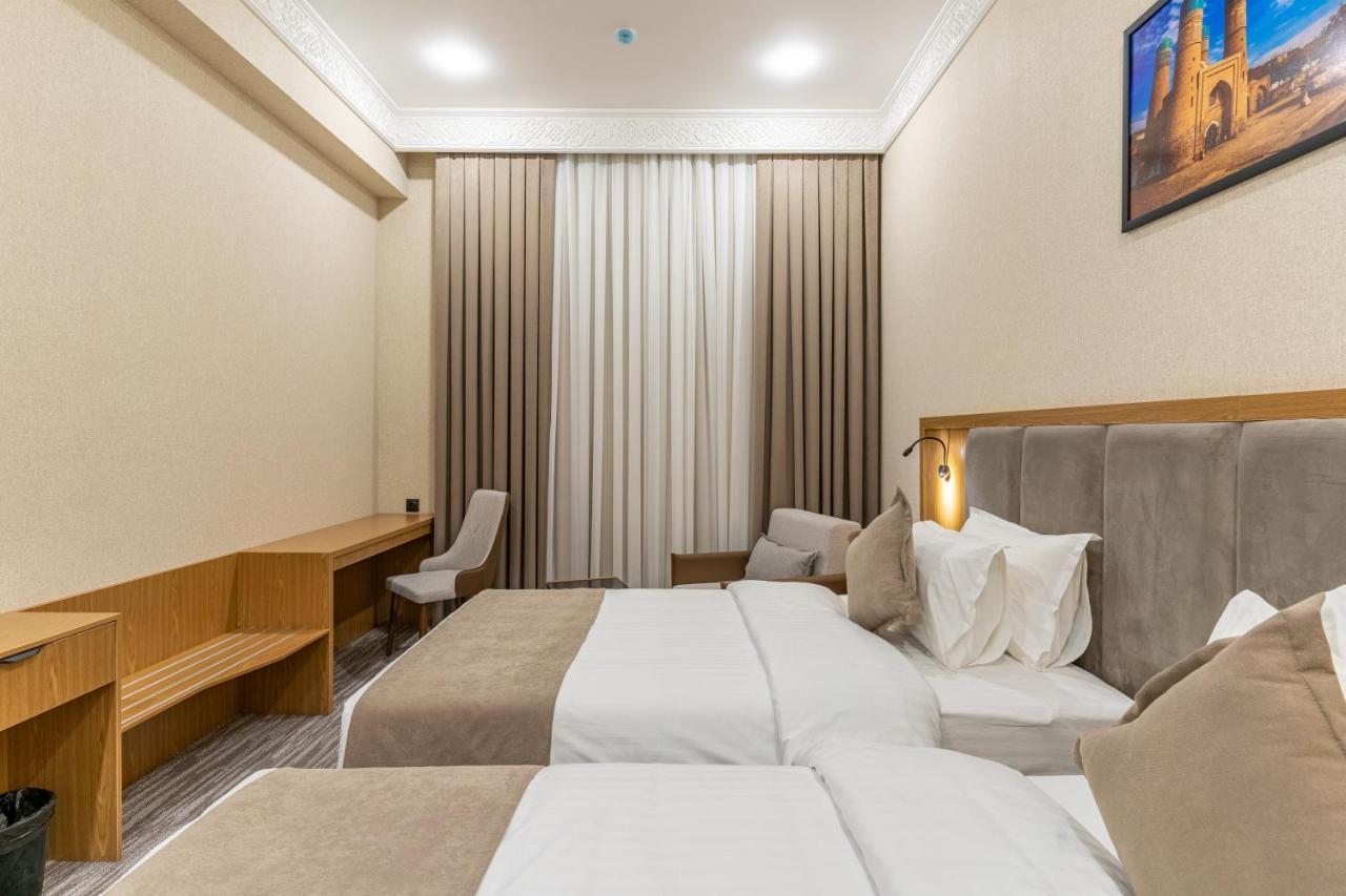 Mirzo Hotel Tasken Kültér fotó