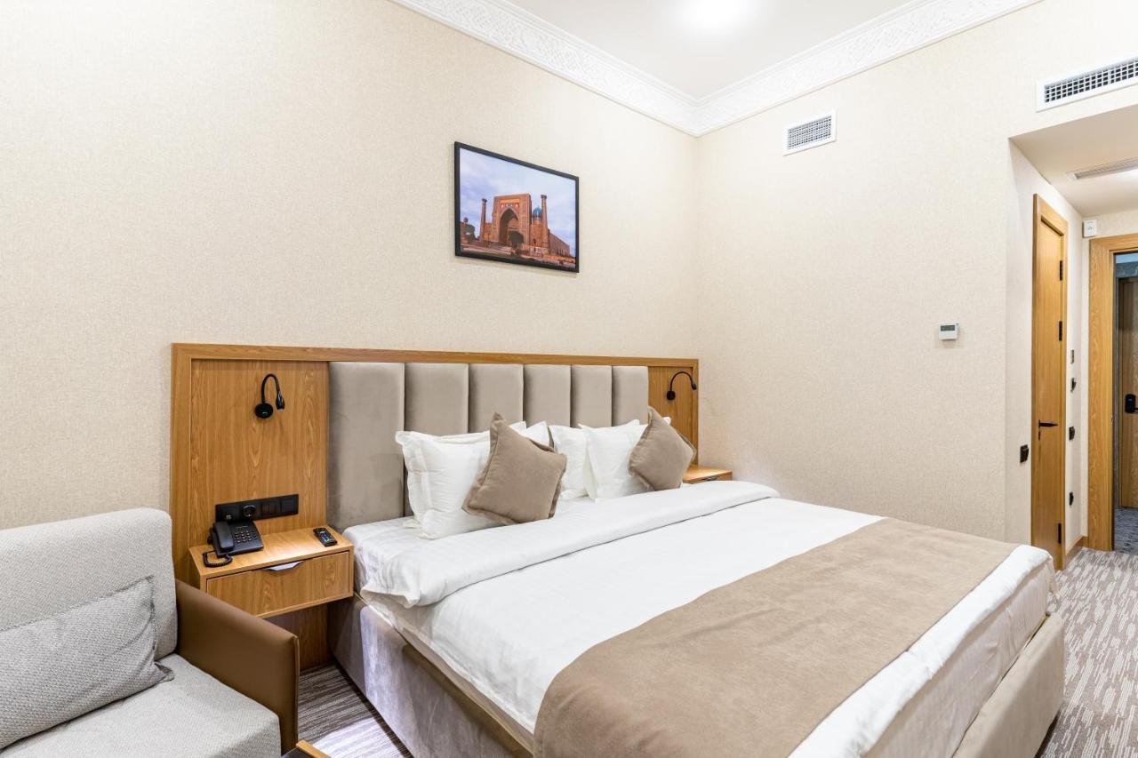 Mirzo Hotel Tasken Kültér fotó